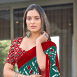 Teal mulcotton ikat print saree with unstitched blouse piece - Image 3